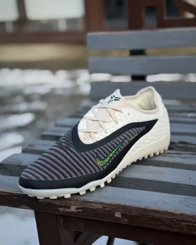 Nike Phantom