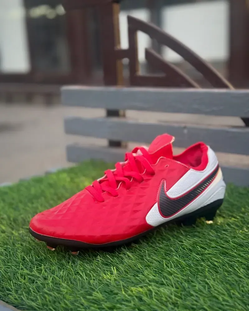 Nike Tiempo — Бутсы · ностальгическая классика