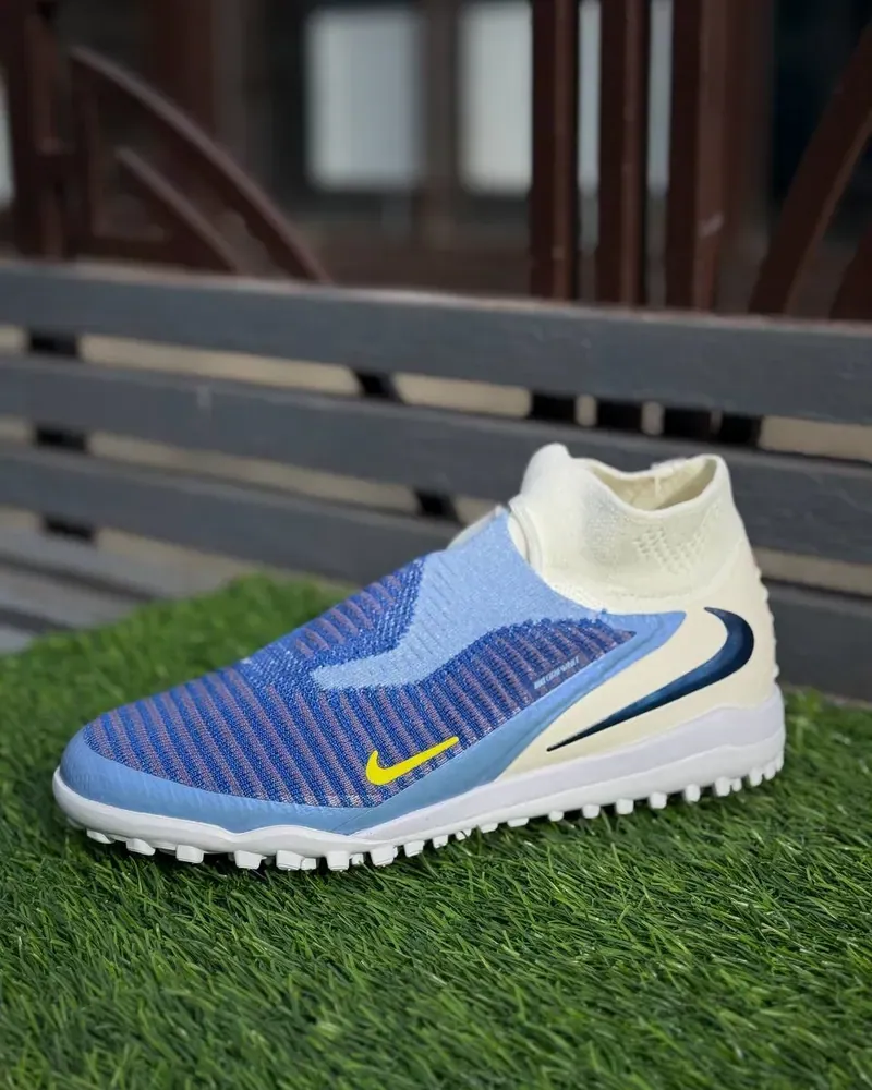 Nike — Шиповки с носком
